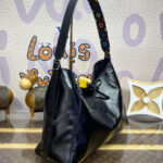 Louis Vuitton LV X TM CarryAll Vibe MM M13105 Black